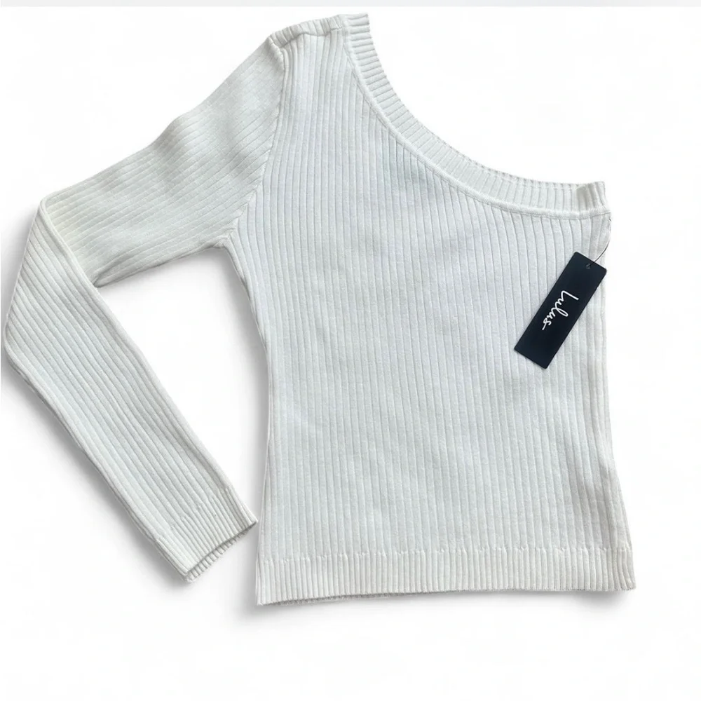 One-Shoulder White Ribbed Top - Picture 4 of 5
